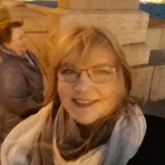 Meet your Posher, Nadejda - Picture 1 of 1